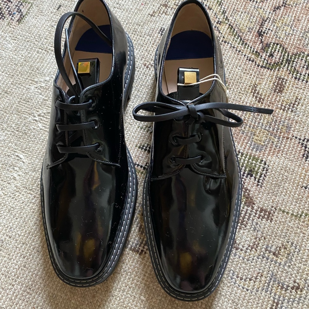Stuart Weitzman Oxford